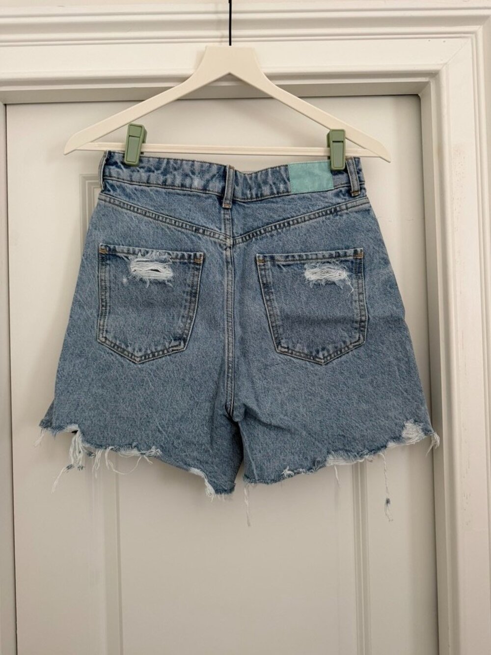 Zara Ripped High Rise Denim Shorts - Picture 3 of 3